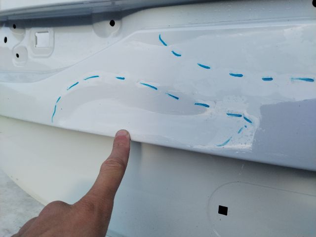 bontott BMW 2 Csomagtérajtó (Üres lemez)