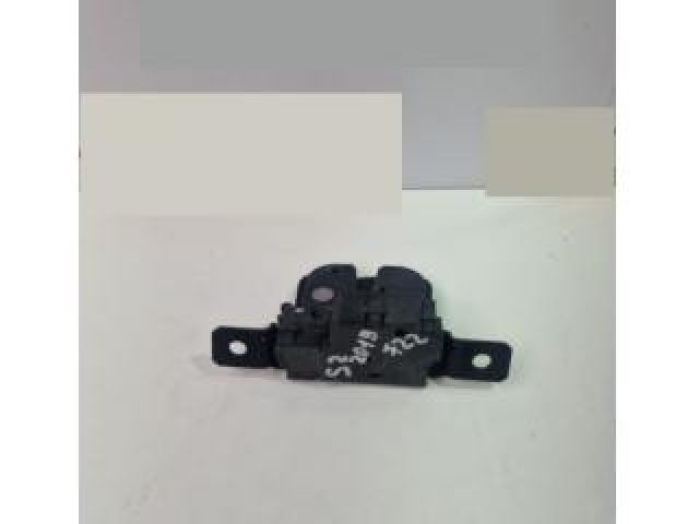 bontott BMW 2 Csomagtérajtó Zárszerkezet