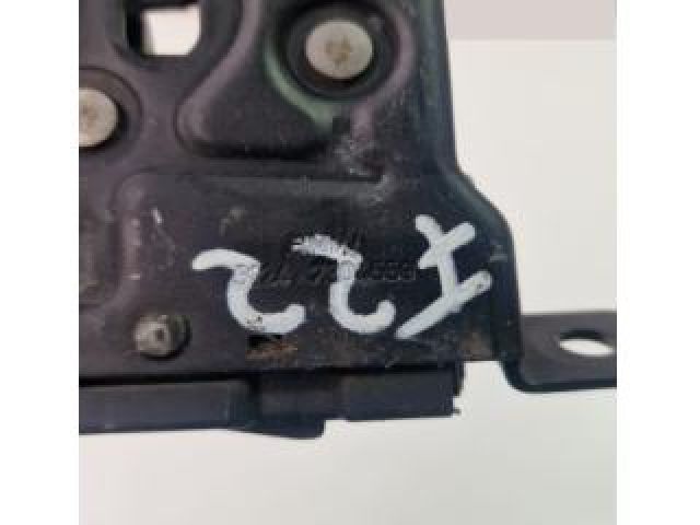 bontott BMW 2 Csomagtérajtó Zárszerkezet