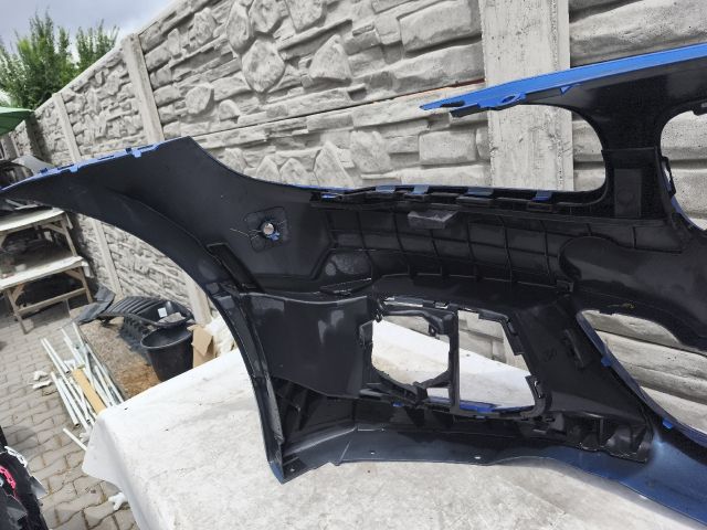 bontott BMW 2 Első Lökhárító (Részeivel)