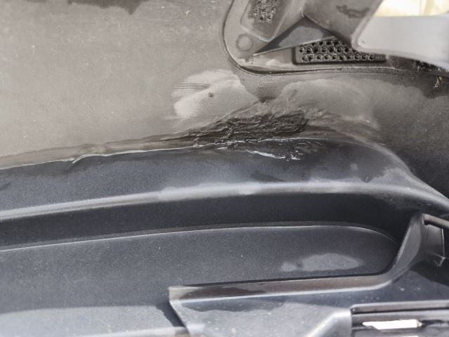 bontott BMW 2 Első Lökhárító (Részeivel)