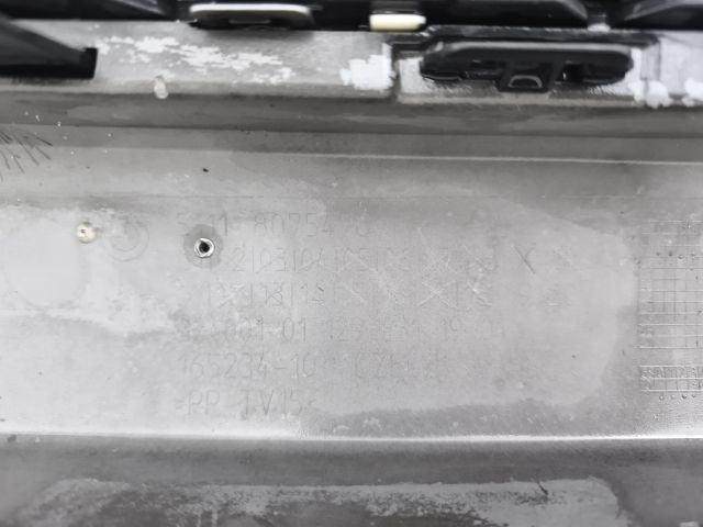 bontott BMW 2 Első Lökhárító (Részeivel)