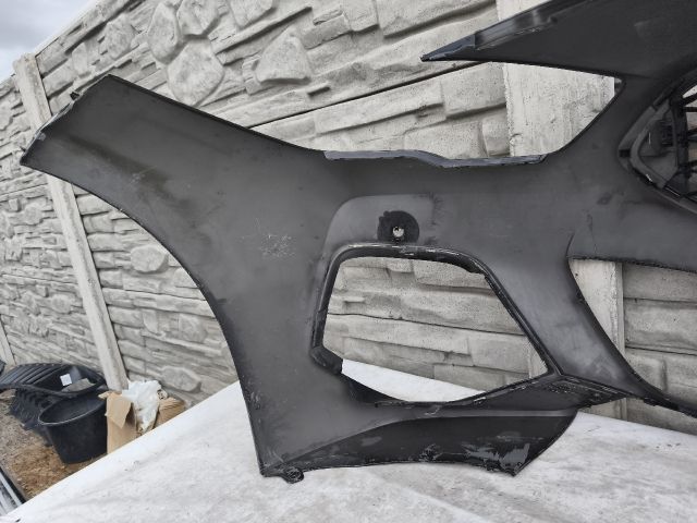 bontott BMW 2 Első Lökhárító (Részeivel)