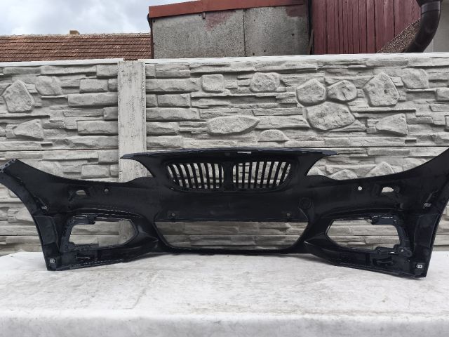 bontott BMW 2 Első Lökhárító (Részeivel)