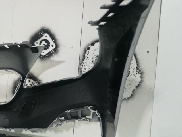 bontott BMW 2 Első Lökhárító (Üresen)