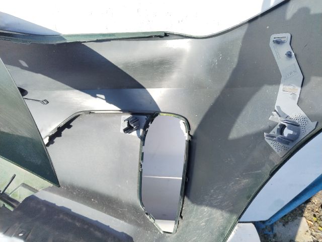 bontott BMW 2 Első Lökhárító (Üresen)