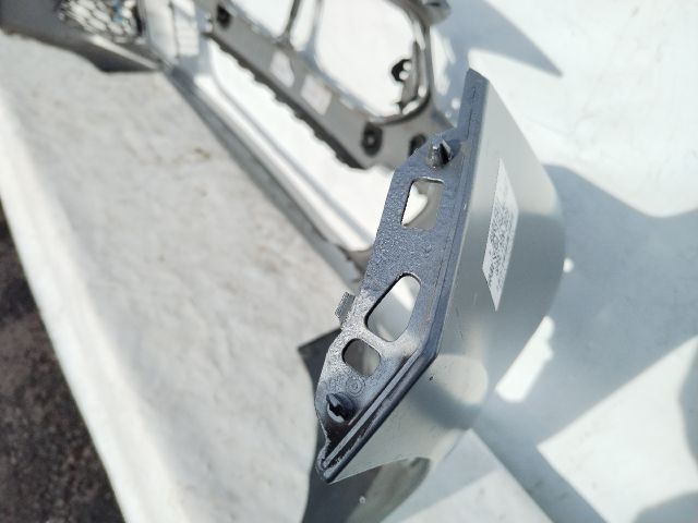 bontott BMW 2 Első Lökhárító (Üresen)