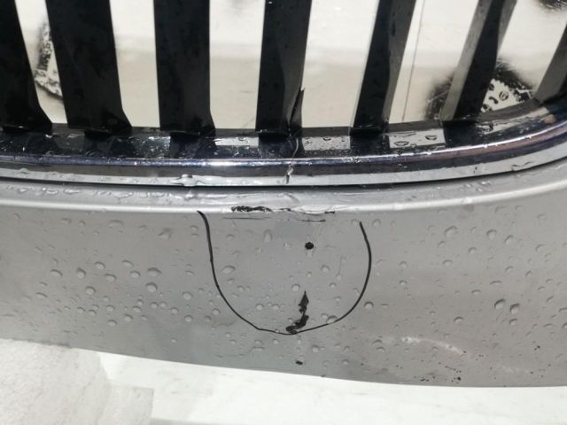 bontott BMW 2 Első Lökhárító (Üresen)