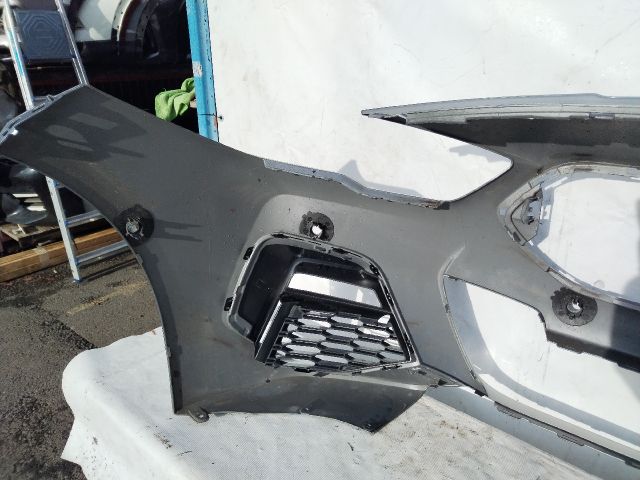 bontott BMW 2 Első Lökhárító (Üresen)