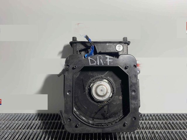 bontott BMW 2 Hangszóró (Pozíciófüggetlen)