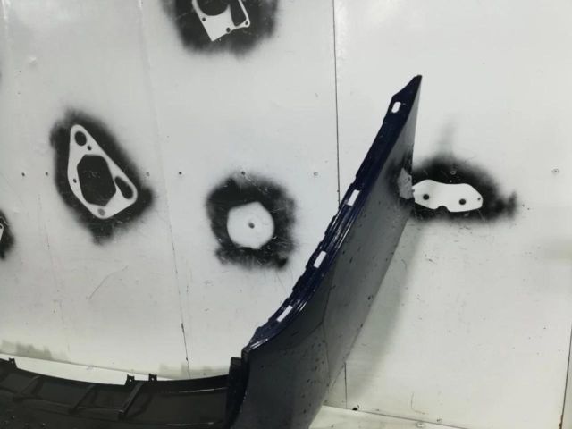 bontott BMW 2 Hátsó Lökhárító (Üresen)