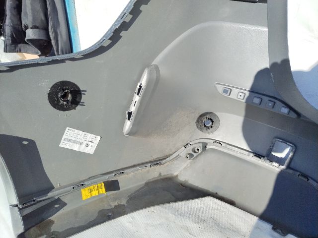 bontott BMW 2 Hátsó Lökhárító (Üresen)