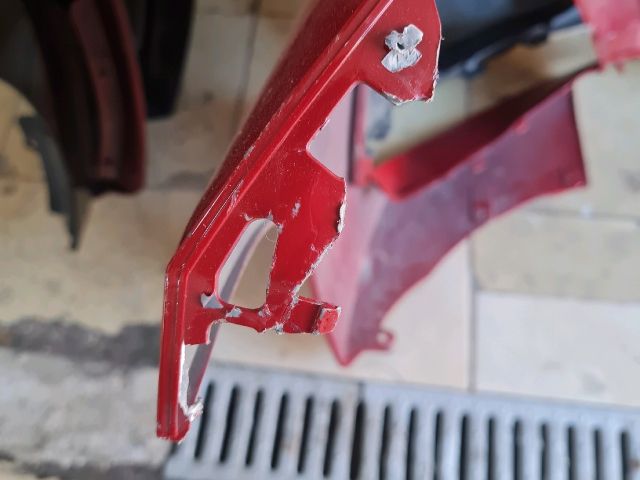 bontott BMW 2 Hátsó Lökhárító (Üresen)