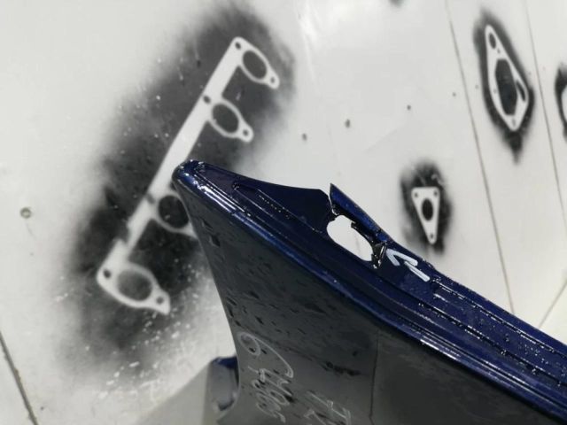 bontott BMW 2 Hátsó Lökhárító (Üresen)