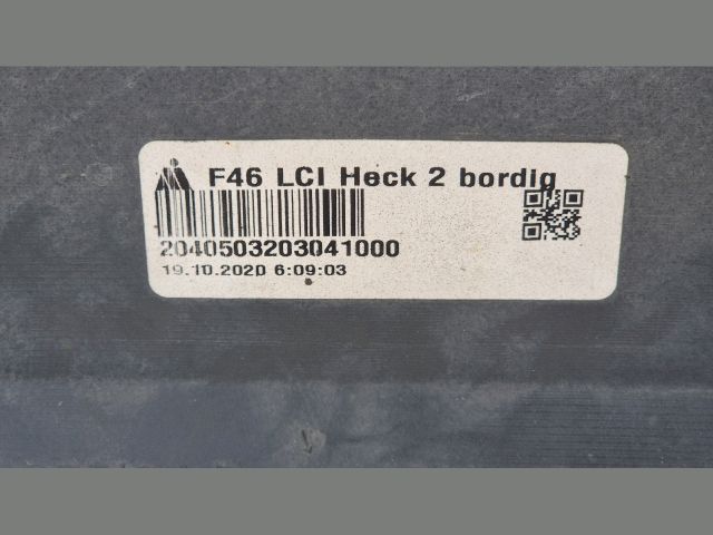 bontott BMW 2 Hátsó Lökhárító (Üresen)