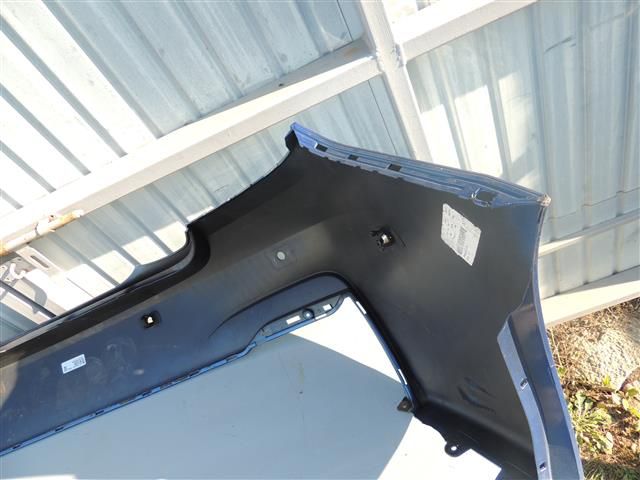 bontott BMW 2 Hátsó Lökhárító (Üresen)