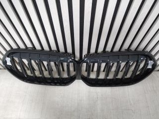 bontott BMW 2 Hűtőrács