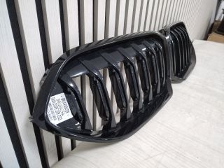 bontott BMW 2 Hűtőrács