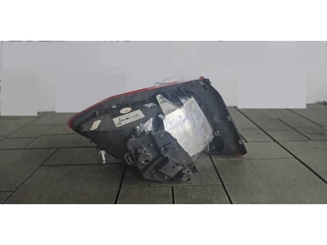 bontott BMW 2 Jobb Belső Hátsó Lámpa