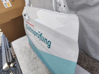 bontott BMW 2 Jobb első Ajtó (Üres lemez)