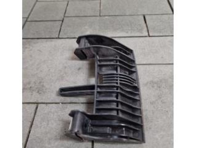 bontott BMW 2 Jobb Fényszóró Tartó