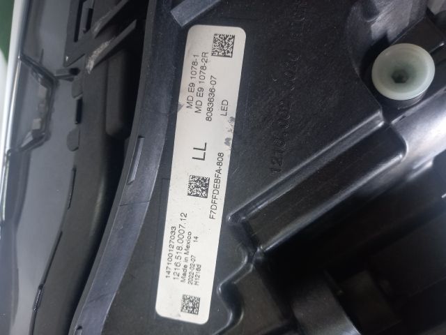 bontott BMW 2 Jobb Fényszóró