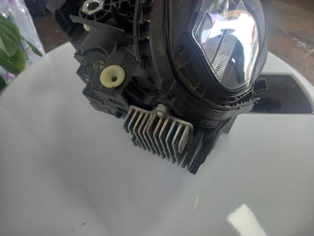 bontott BMW 2 Jobb Fényszóró