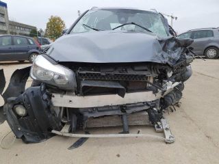 bontott BMW 2 Jobb hátsó Fixüveg (Ajtóban)