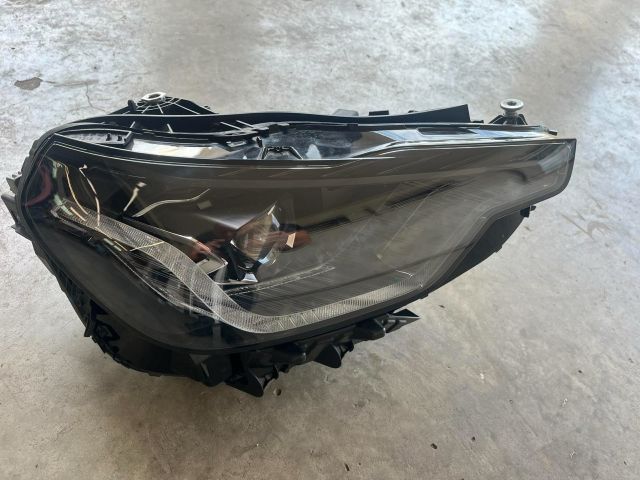 bontott BMW 2 Jobb Ledes Fényszóró