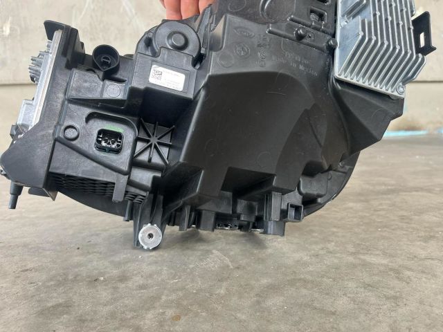 bontott BMW 2 Jobb Ledes Fényszóró