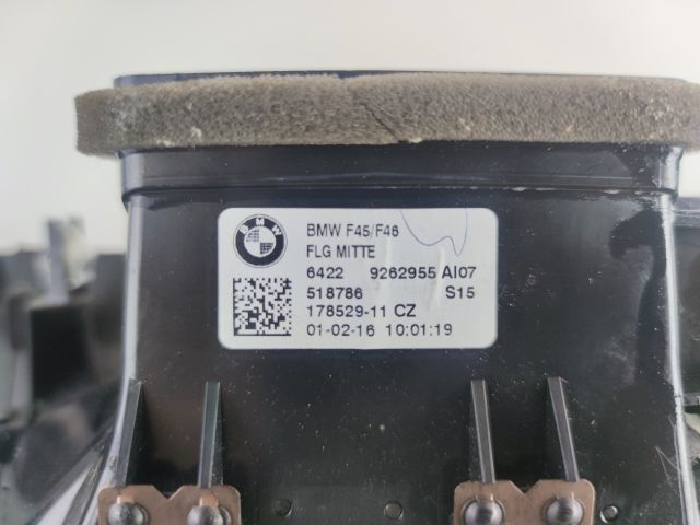 bontott BMW 2 Középső Szellőző