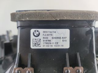 bontott BMW 2 Középső Szellőző