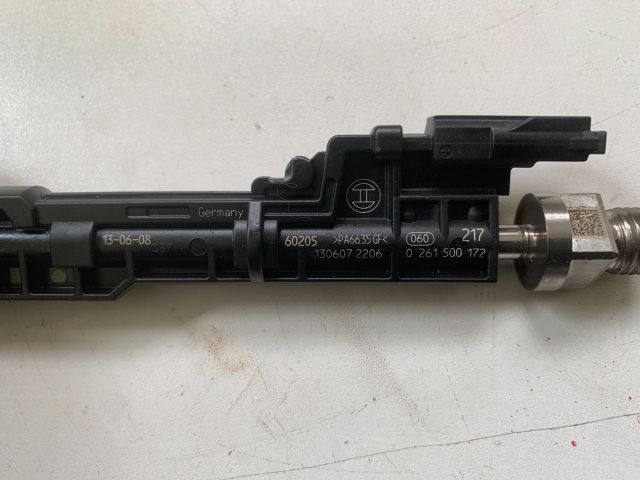 bontott BMW 2 Porlasztó (1 db)