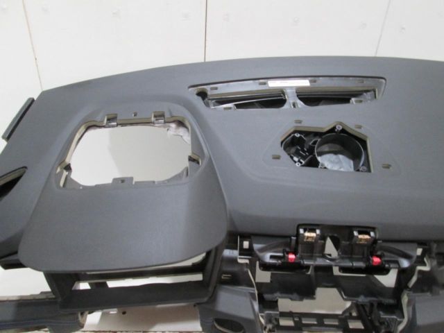 bontott BMW 2 Műszerfal Héj