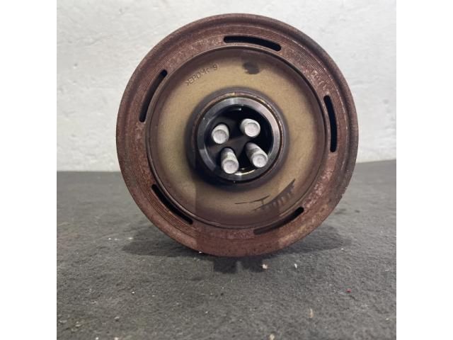 bontott BMW 2 Szíjtárcsa