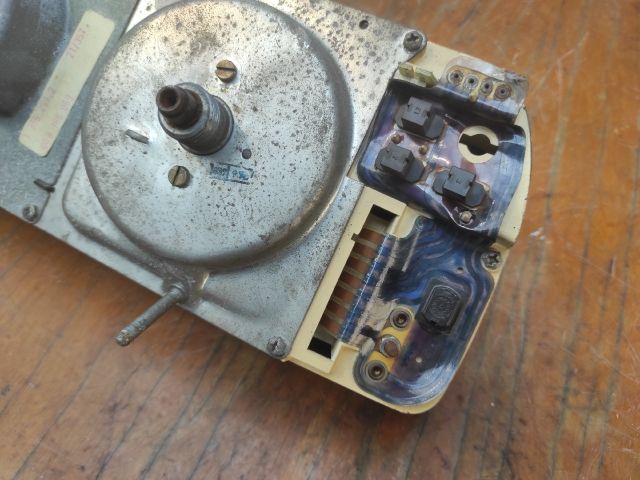 bontott BMW 3 E21 Kilométeróra