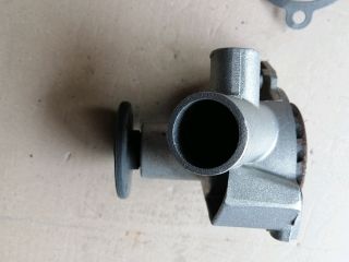 bontott BMW 3 E21 Vízpumpa