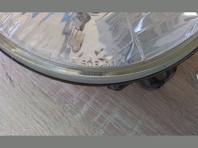 bontott BMW 3 E21 Bal Fényszóró