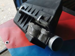 bontott BMW 3 E30 Légszűrő Ház