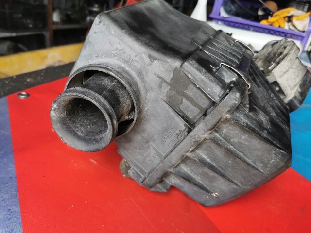 bontott BMW 3 E30 Légszűrő Ház