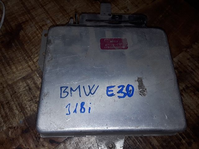 bontott BMW 3 E30 Motorvezérlő