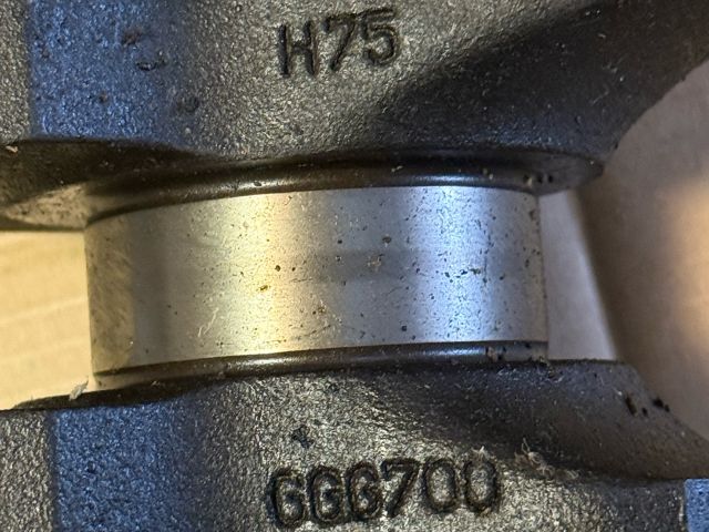 bontott BMW 3 E30 Főtengely (Magában)