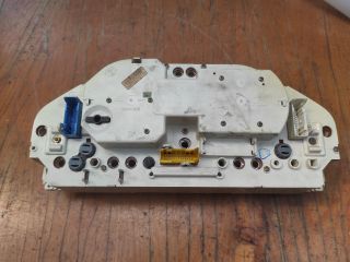 bontott BMW 3 E30 Kilométeróra