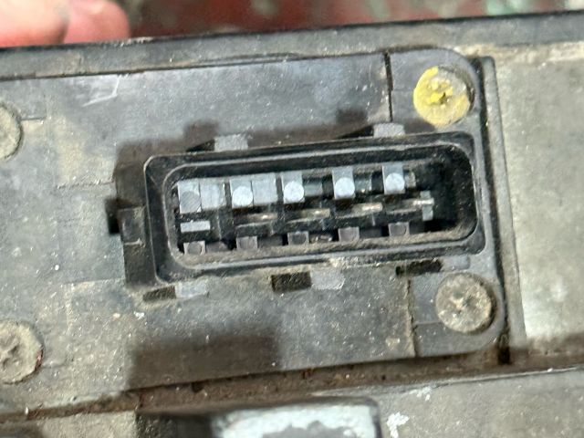 bontott BMW 3 E30 Légtömegmérő