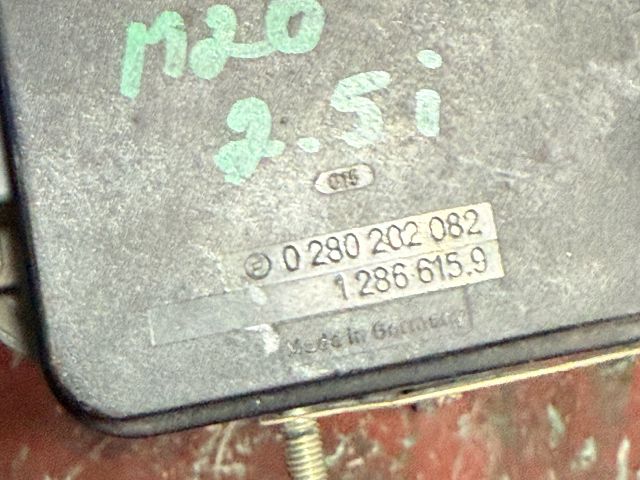 bontott BMW 3 E30 Légtömegmérő