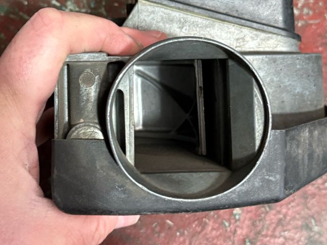 bontott BMW 3 E30 Légtömegmérő