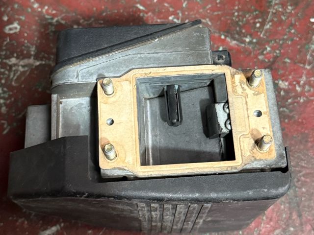 bontott BMW 3 E30 Légtömegmérő