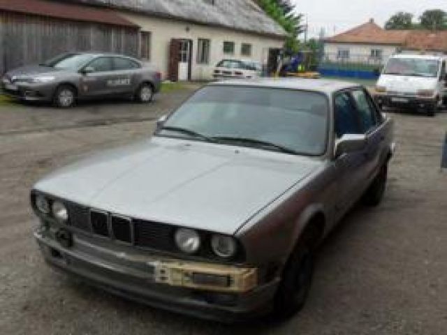 bontott BMW 3 E30 Acélfelni (1 db)