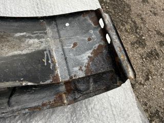 bontott BMW 3 E30 Bal első Sárvédő