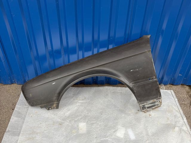 bontott BMW 3 E30 Bal első Sárvédő